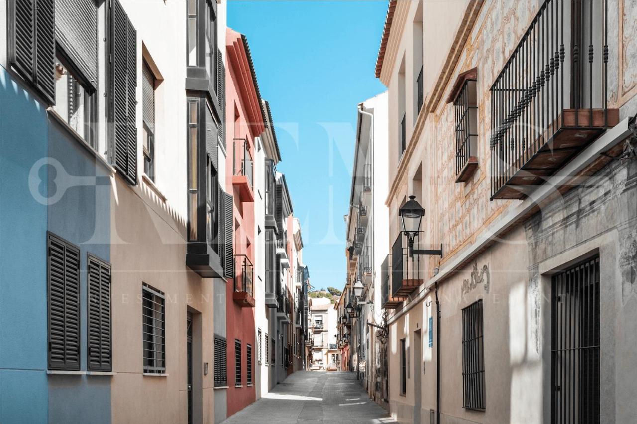 Appartement 3br With Parking And Patio In The Center By Rems