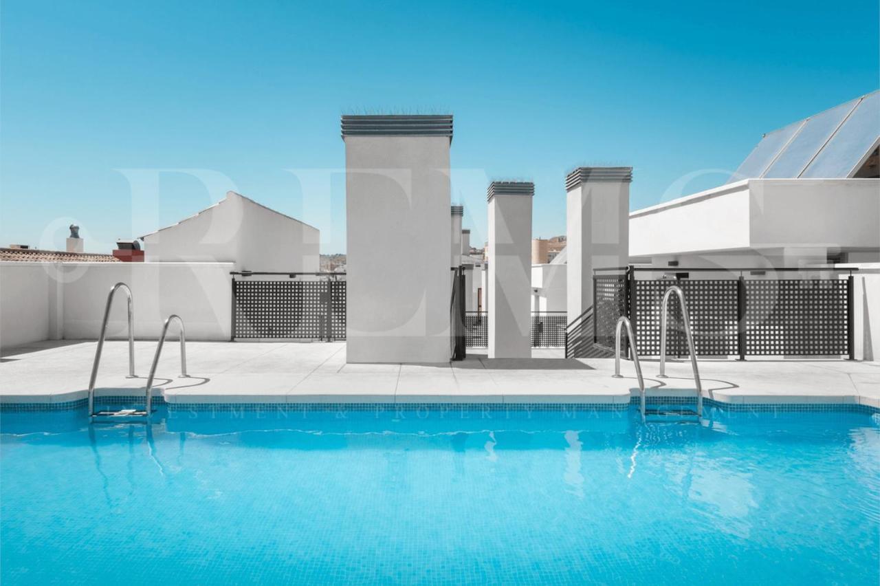 Appartement 3br With Parking And Patio In The Center By Rems